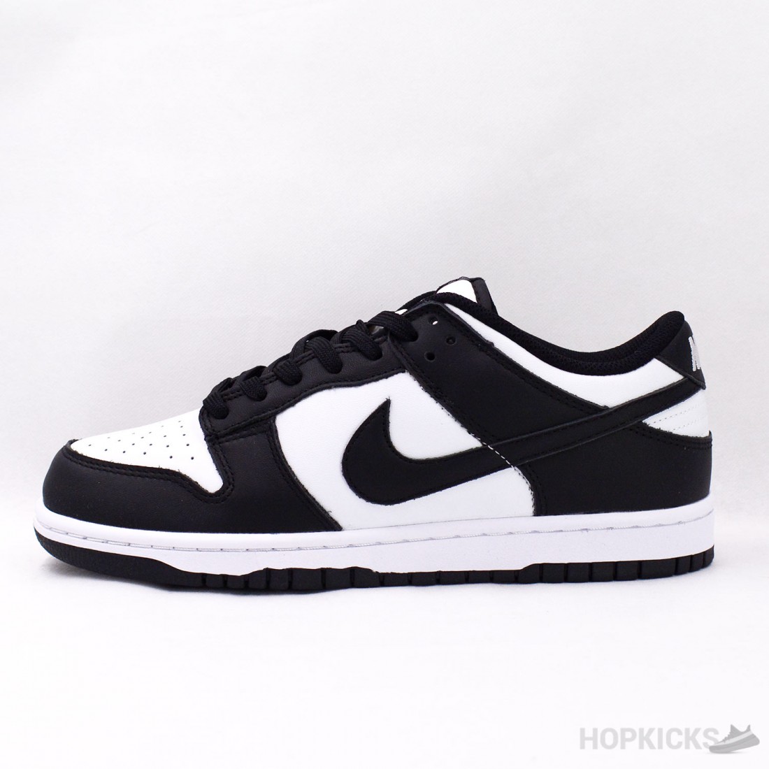 dunk low black white price